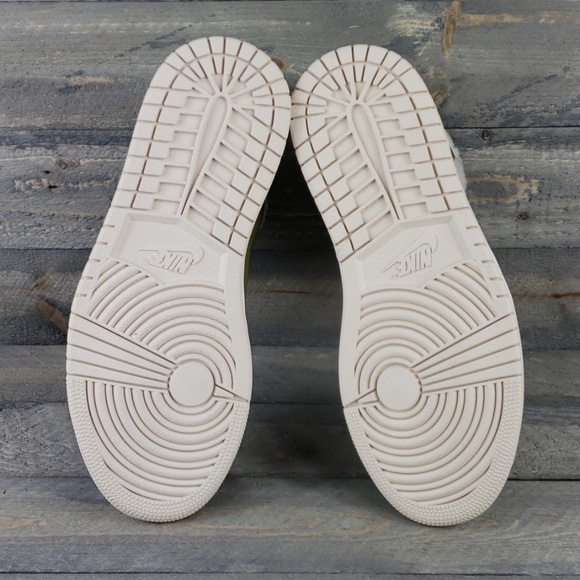 Nike Air Jordan 1 High  Top  Zipper New Women's - Picture 7 of 8